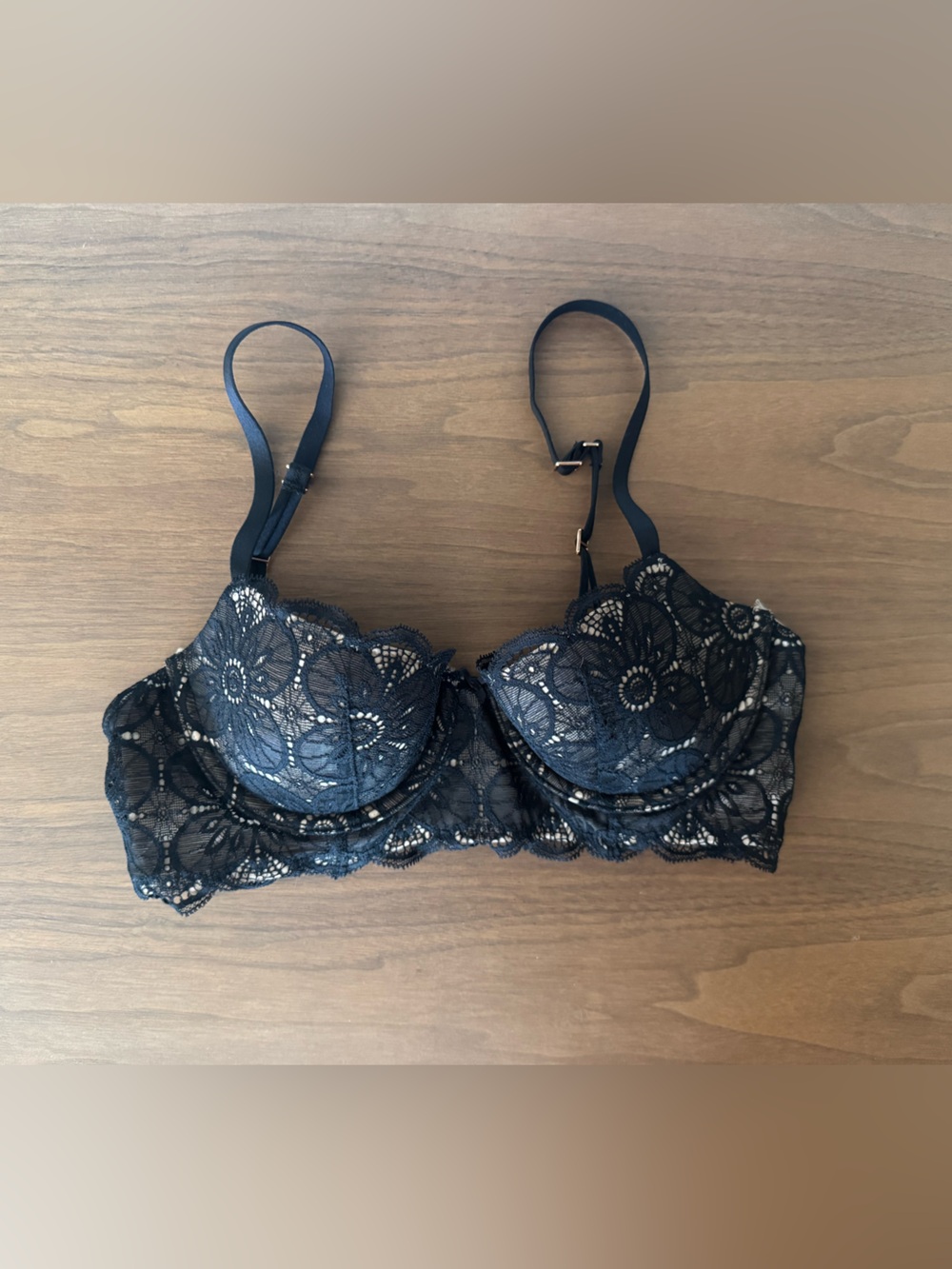 Aerie Lace balconette Underwire Bra - Black and nude